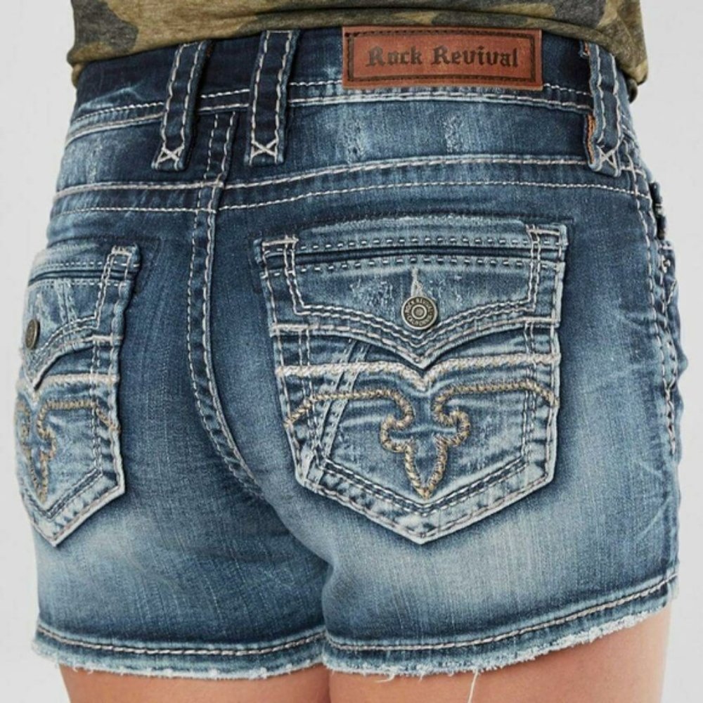 🤘NeW🎸 ROCK REVIVAL MAGNOR EASY SHORTS Size 28